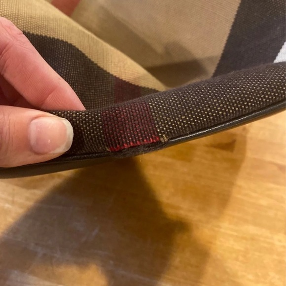 Burberry Ashby handbag ❌SOLD❌ - Picture 2 of 11